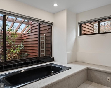 11286 Spyglass Cove Lane - Photo Thumbnail 11