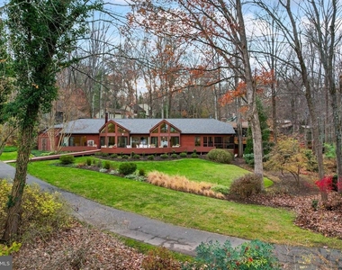 11286 Spyglass Cove Lane - Photo Thumbnail 16