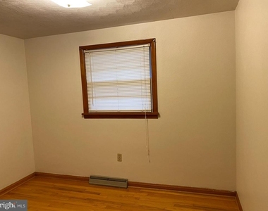 105 Fay Street - Photo Thumbnail 8