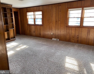 105 Fay Street - Photo Thumbnail 15