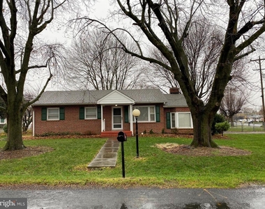 105 Fay Street - Photo Thumbnail 1