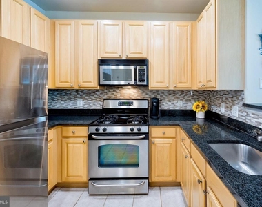 2301 25th Street S - Photo Thumbnail 5