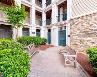 2301 25th Street S - Photo Thumbnail 2