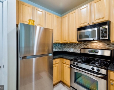 2301 25th Street S - Photo Thumbnail 6