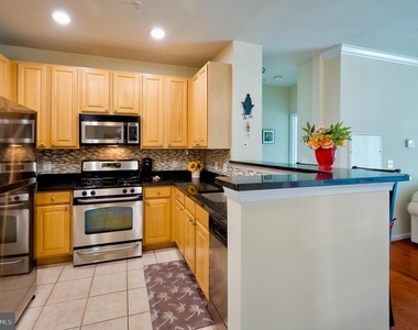 2301 25th Street S - Photo Thumbnail 4