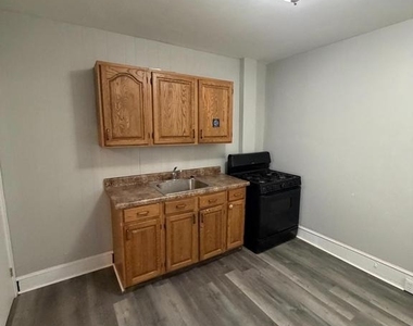 2554 N Bouvier Street - Photo Thumbnail 6