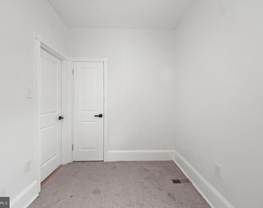 5527 Catharine Street - Photo Thumbnail 13
