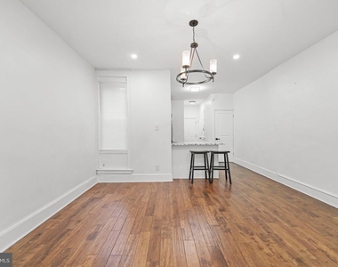 5527 Catharine Street - Photo Thumbnail 4