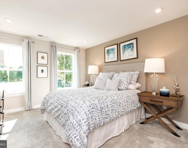 1201 Benjamin Drive - Photo Thumbnail 11