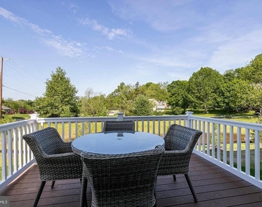 1201 Benjamin Drive - Photo Thumbnail 15