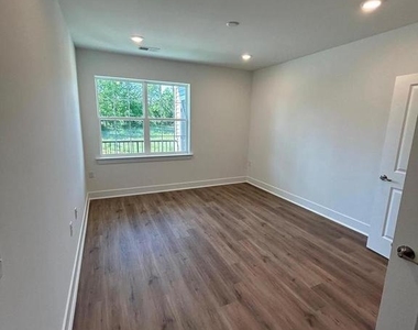 5202 Mary Ashby Way - Photo Thumbnail 12