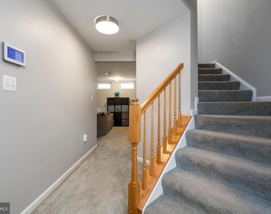 4004 Meadow Trail Lane - Photo Thumbnail 31