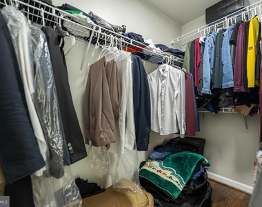 4004 Meadow Trail Lane - Photo Thumbnail 16