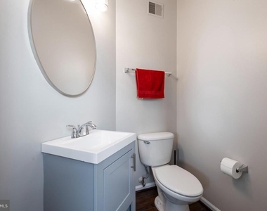 4004 Meadow Trail Lane - Photo Thumbnail 13