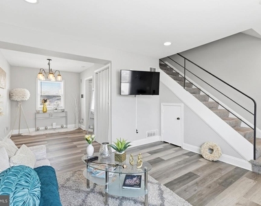 3861 26th Avenue - Photo Thumbnail 2