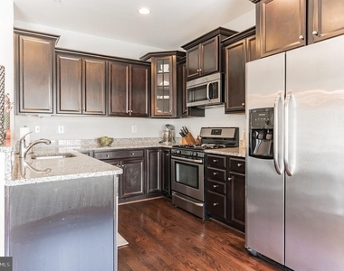 2531 Standifer Place - Photo Thumbnail 20