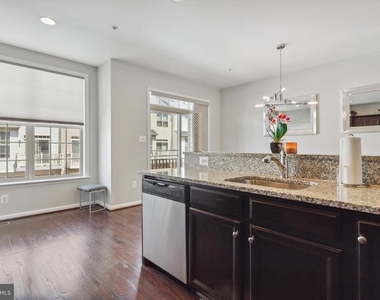 2531 Standifer Place - Photo Thumbnail 21