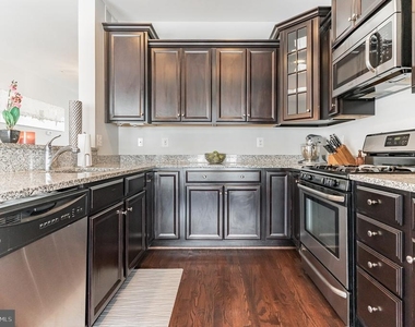 2531 Standifer Place - Photo Thumbnail 18
