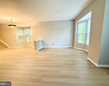 8 Diamond Hill Court - Photo Thumbnail 1