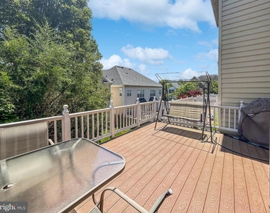 913 Highland Ridge Avenue - Photo Thumbnail 24
