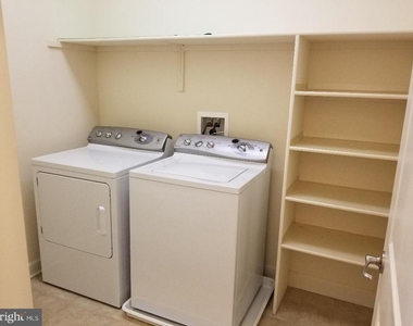 643 Pullman Place - Photo Thumbnail 16