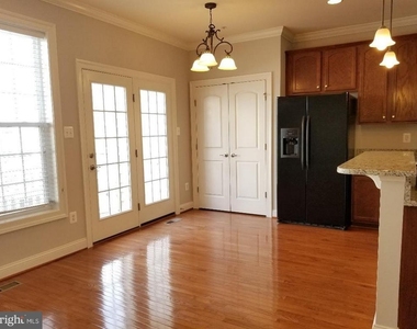 643 Pullman Place - Photo Thumbnail 6