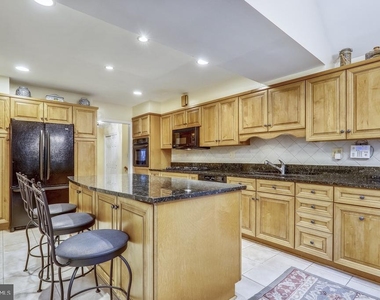 1416 Crestridge Drive - Photo Thumbnail 5