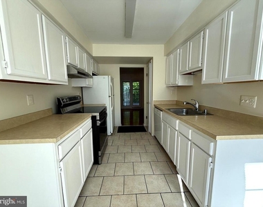 11 Wimbledon Court - Photo Thumbnail 3