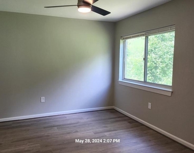5109 Crossfield Court - Photo Thumbnail 14