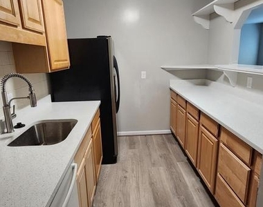 5109 Crossfield Court - Photo Thumbnail 8