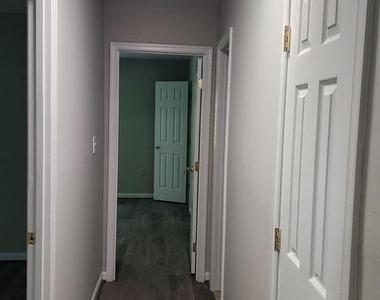 5109 Crossfield Court - Photo Thumbnail 6