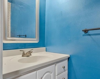 1675 Ridgely Court - Photo Thumbnail 17
