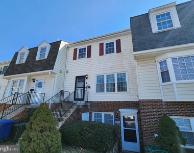 1675 Ridgely Court - Photo Thumbnail 3