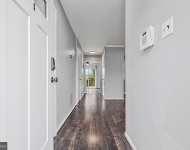 1675 Ridgely Court - Photo Thumbnail 15