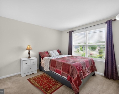 27 Wellington Avenue - Photo Thumbnail 17