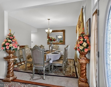 27 Wellington Avenue - Photo Thumbnail 12