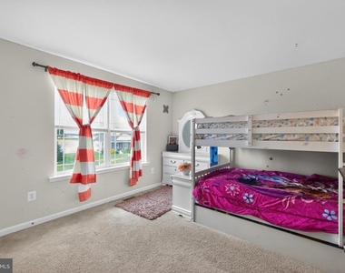 27 Wellington Avenue - Photo Thumbnail 19