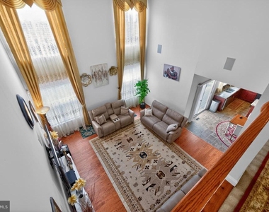 27 Wellington Avenue - Photo Thumbnail 6