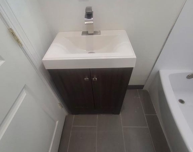 1122 Penn Street Ne - Photo Thumbnail 15