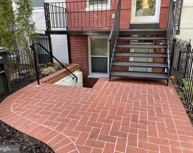 449 New Jersey Avenue Se - Photo Thumbnail 1