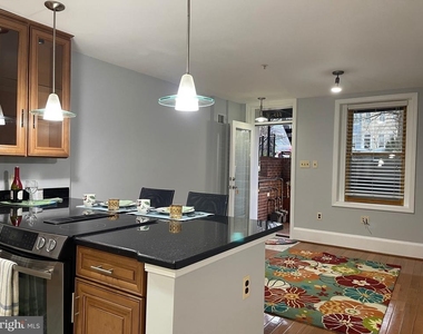 449 New Jersey Avenue Se - Photo Thumbnail 6