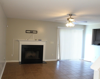 4305 Standing Rock Way - Photo Thumbnail 10