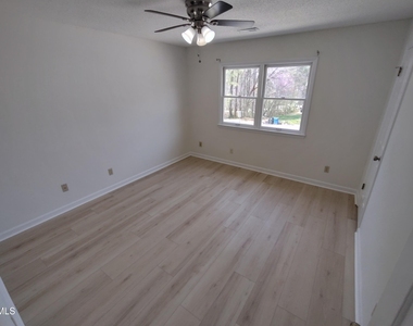 2211 Peppertree Street - Photo Thumbnail 3