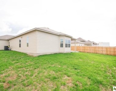 2819 Wheatfield Way - Photo Thumbnail 21