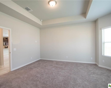 2819 Wheatfield Way - Photo Thumbnail 12