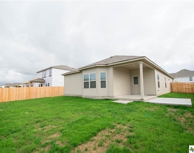 2819 Wheatfield Way - Photo Thumbnail 19