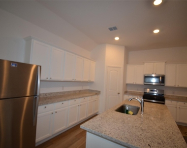 1187 Amy Dr - Photo Thumbnail 11
