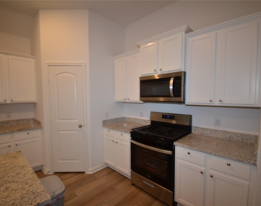 1187 Amy Dr - Photo Thumbnail 16