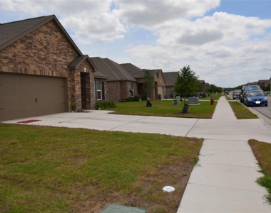 1187 Amy Dr - Photo Thumbnail 6