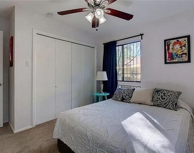 6211 Adalee Ave - Photo Thumbnail 11